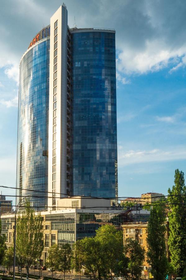 קייב Бульвар Леси Украинки 10 מראה חיצוני תמונה