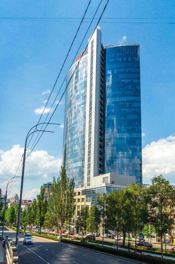 קייב Бульвар Леси Украинки 10 מראה חיצוני תמונה